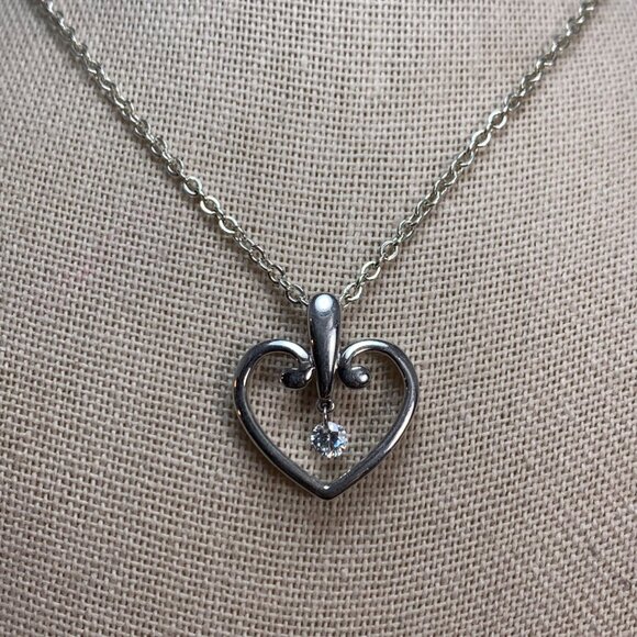 VTG Solid Sterling Silver 925 Cubic Zirconia Heart Pendant Necklace Size 18'' - Picture 8 of 11